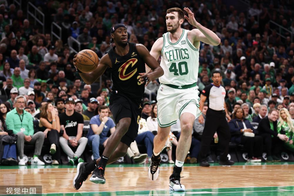 英媒：曼联4000万欧报价伯恩茅斯前锋塞梅诺 面临切尔西等队竞争.