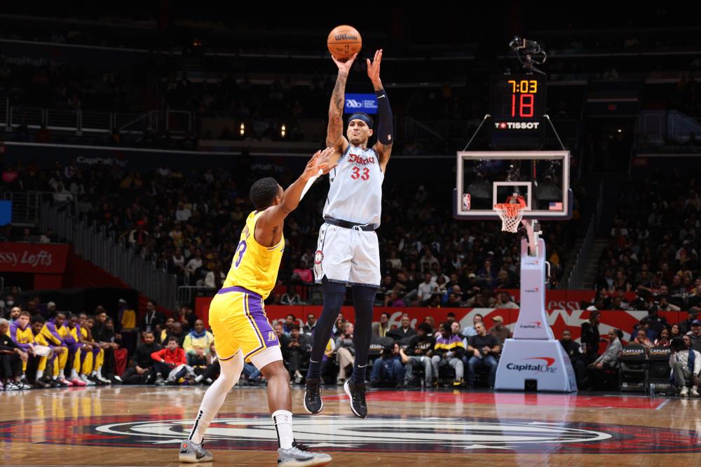 撕扯开对手 撕扯开对手