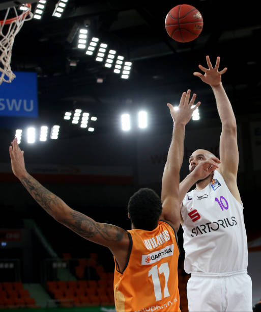 中对无球跑 中对无球跑