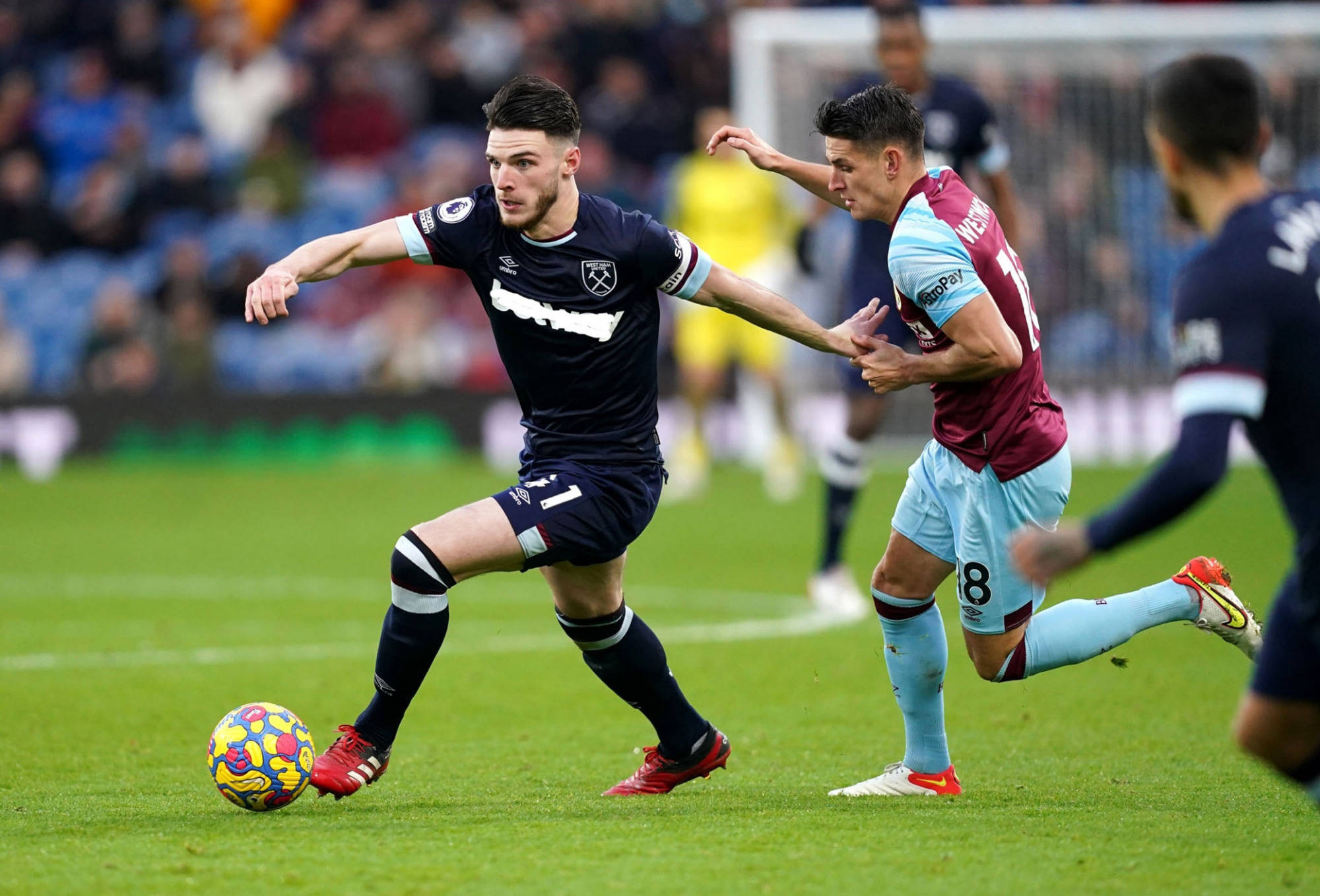 途增添许多 途增添许多