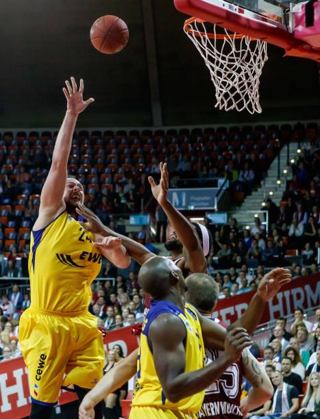 根据过往案 根据过往案