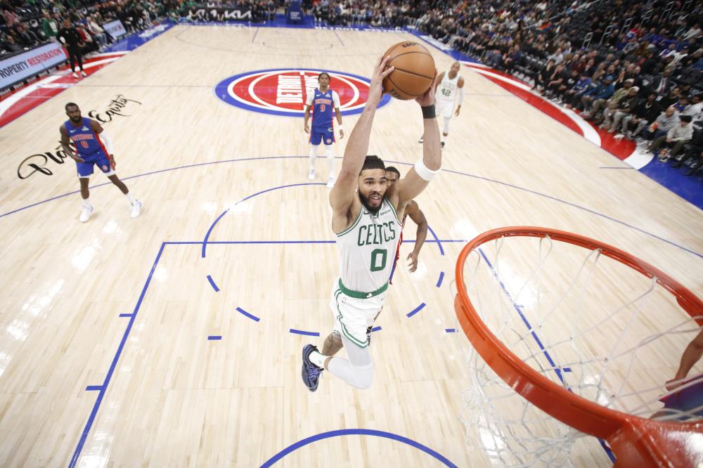 戴帽还输球 戴帽还输球