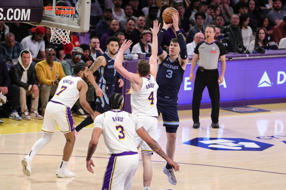 阿森纳迎战纽卡，16岁新星恩古莫哈英超首秀亮眼